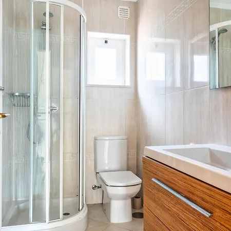 Villa Luxury 4 Bed With Private Pool Oasis Parque, Alvor At16 Portimão